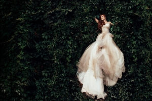 白色婚纱高清PNG透明背景摄影风景设计素材免费下载