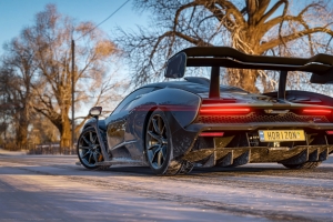 《极限竞速:地平线4(Forza Horizon 4)》跑车4k游戏壁纸