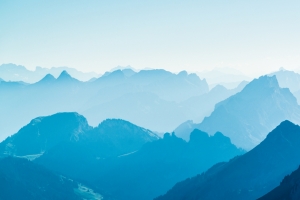 阿尔卑斯山顶4K风景壁纸
