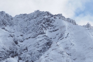山 坡 雪 人 4k壁纸 3840x2160