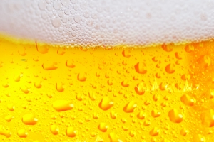 冰爽啤酒节黄色背景海报