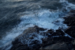 大海 海浪 泡沫 石头 4k壁纸 3840x2160