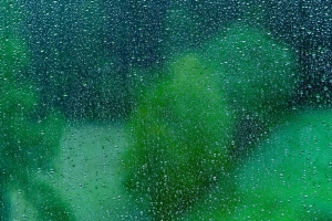 滴 玻璃 表面 潮湿 下雨 透明 绿色 4k壁纸 3840x2160