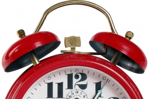 红色闹钟高清PNG透明免扣设计素材免费下载