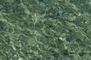 石头 鹅卵石 水 水下 眩光 极简主义 4k壁纸 3840x2160