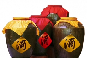 酒坛实物图
