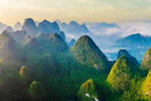 桂林喀斯特山脉风景3440x1440带鱼屏壁纸