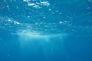 深海纯净自然水波