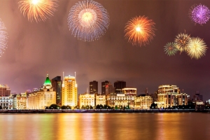 上海黄浦江畔夜景烟花礼花3440x1440壁纸