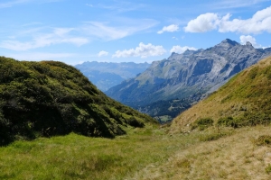 风景 山脉 山谷 草地 自然 4k壁纸 3840x2160
