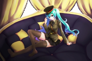 床 女孩 微笑 VOCALOID 初音未来的图片