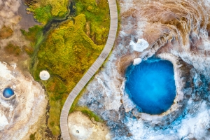 冰岛赫韦拉韦利尔布拉赫维尔地热池4K高清风景壁纸3840x2160免费下载