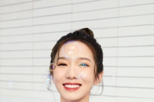 可爱喜感美女孟美岐4k手机壁纸竖版