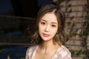 颜亦汐 短发美女模特4k壁纸
